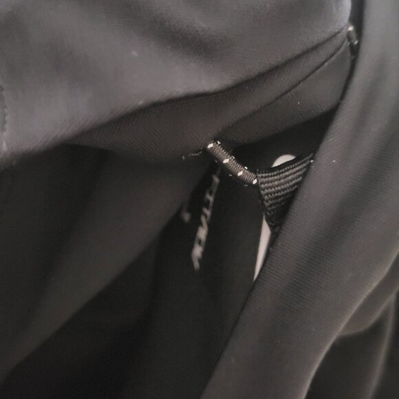 Nike Big East 2 in 1 Lightweight Running Jacket Medium with Detachable Hood - Picture 5 of 6